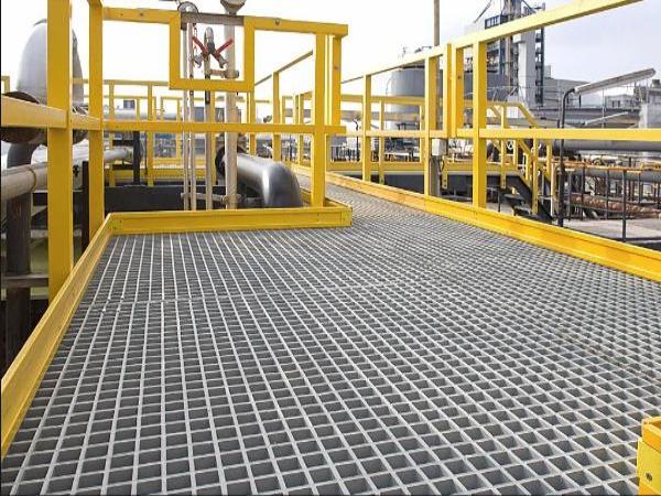 Как устроено производство решетчатого настила и на что это влияет для заказчика